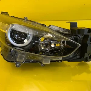 Far Dreapta Mazda Lift H4 Bade51030D