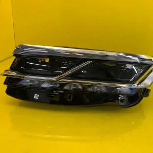 Far VW Touareg III 3 19- Full LED