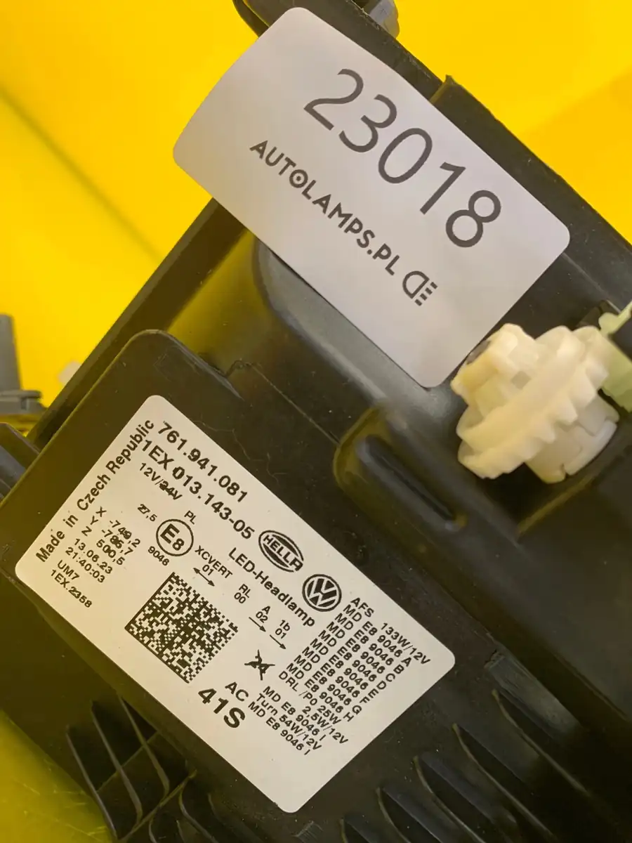 Far VW Touareg III 3 19- Full LED