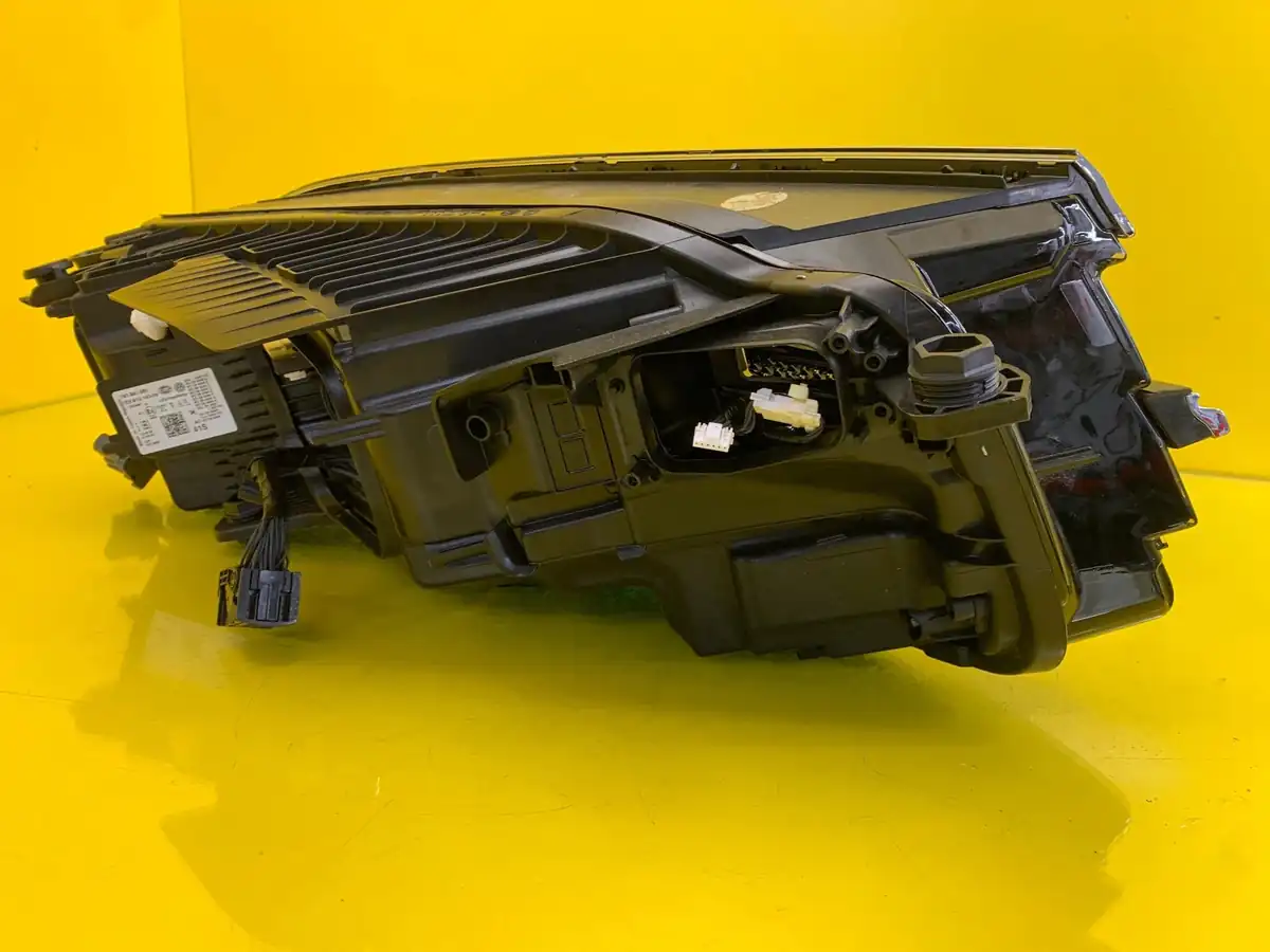 Far VW Touareg III 3 19- Full LED