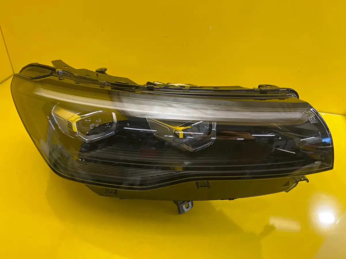 Far Dreapta VW Tiguan 3 III 571 Full LED