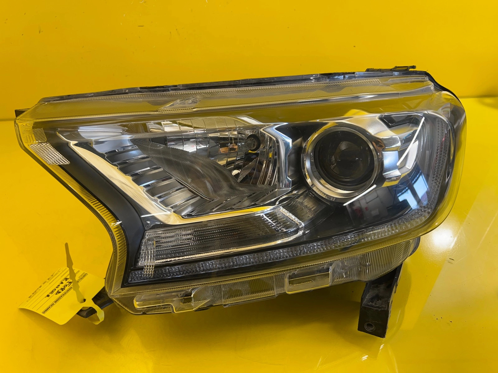 Far Ford Ranger Raptor Xenon