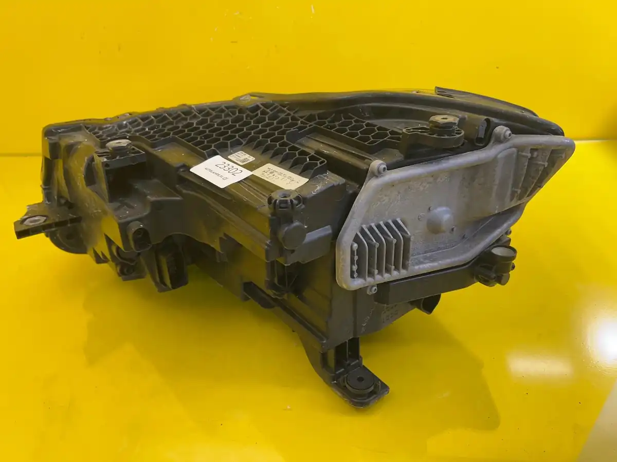 Far Dreapta VW Caddy V Full LED