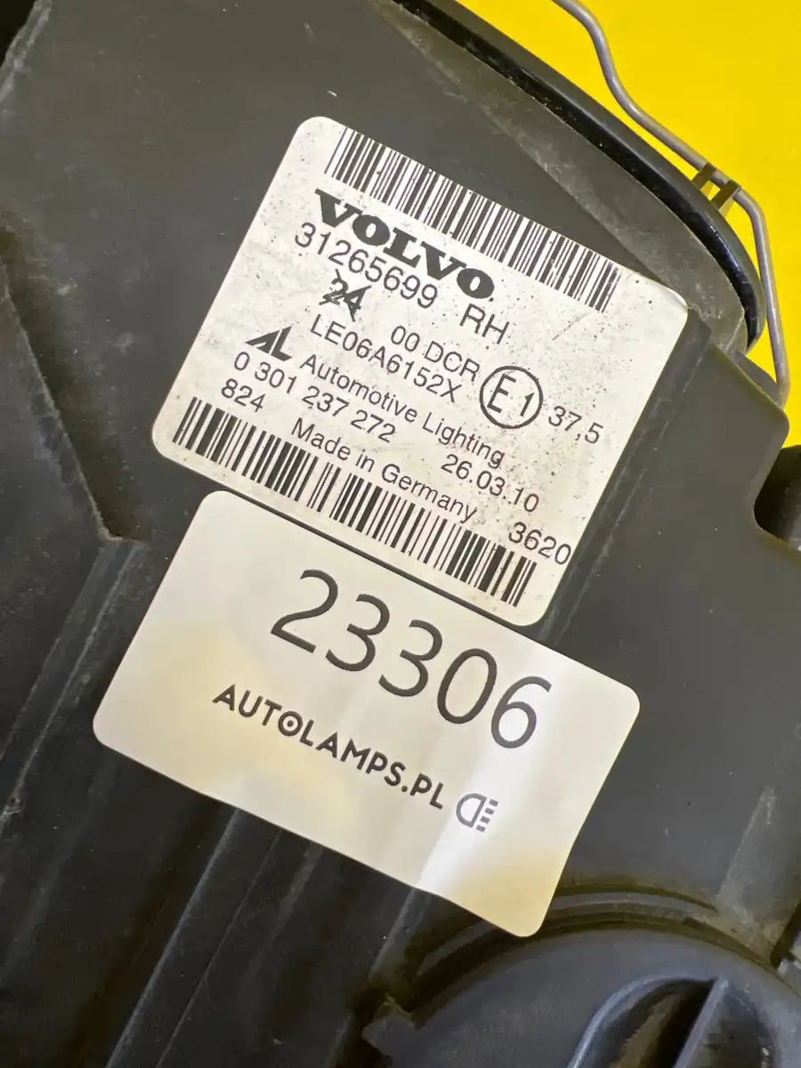 Far Dreapta Volvo S40 V50 Lift 07 Xenon