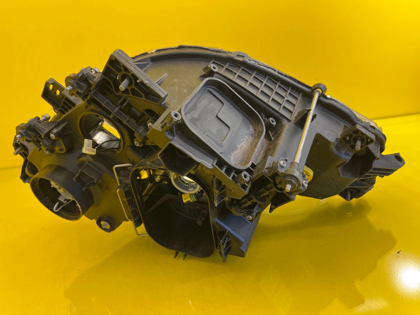 Far dreapta Bi-Xenon A960 OEM 23428 - Image 4