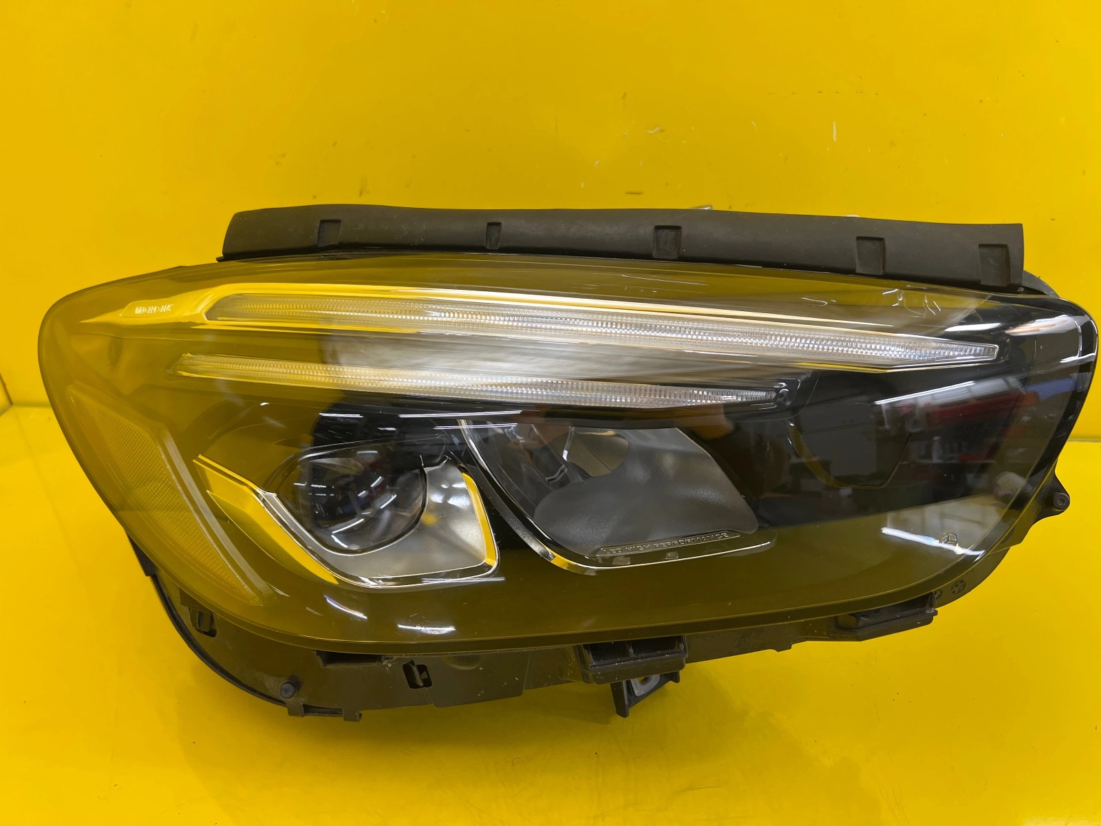 Far dreapta Full LED OEM 23466