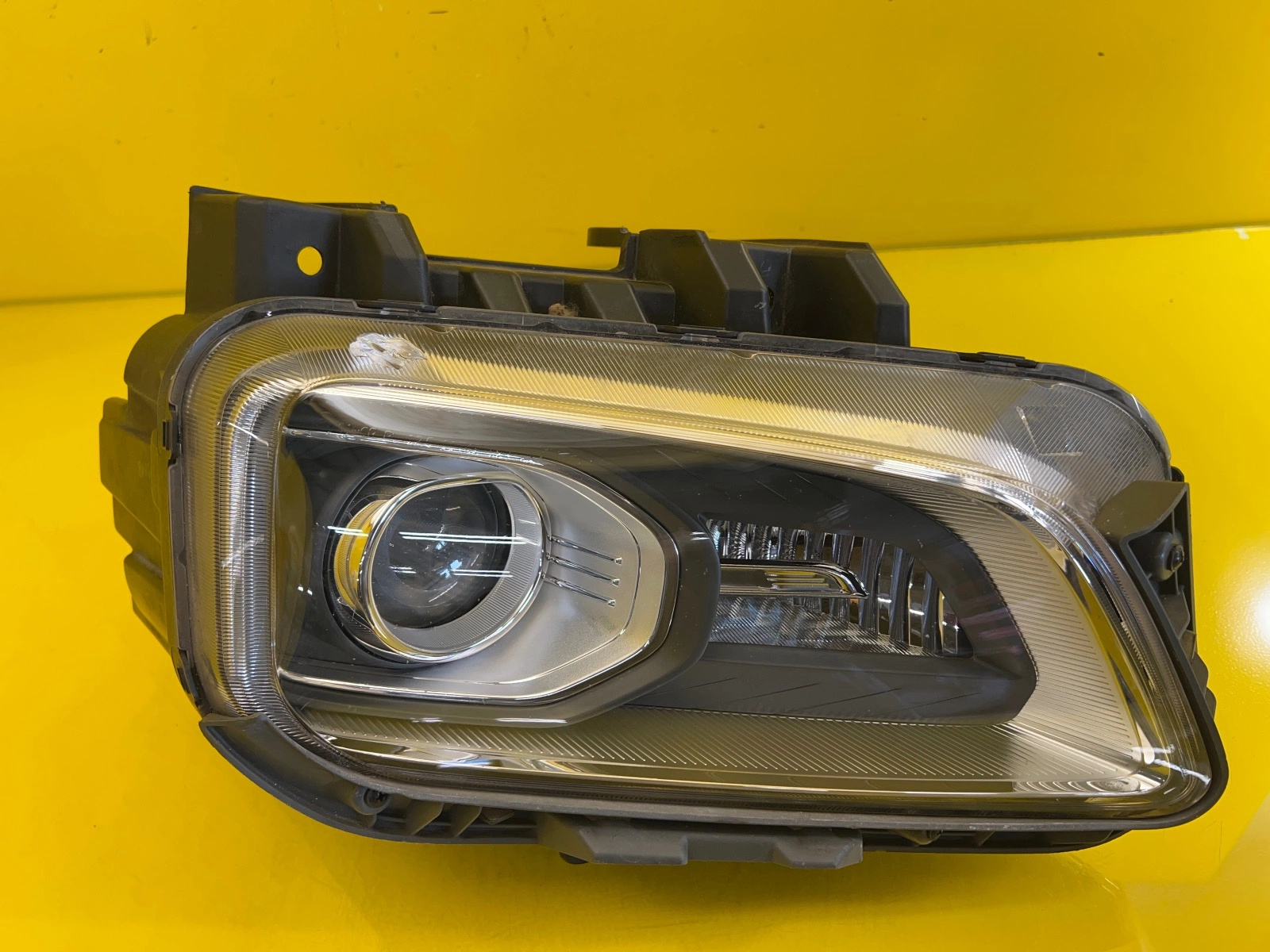 Far Dreapta Full LED Hyundai