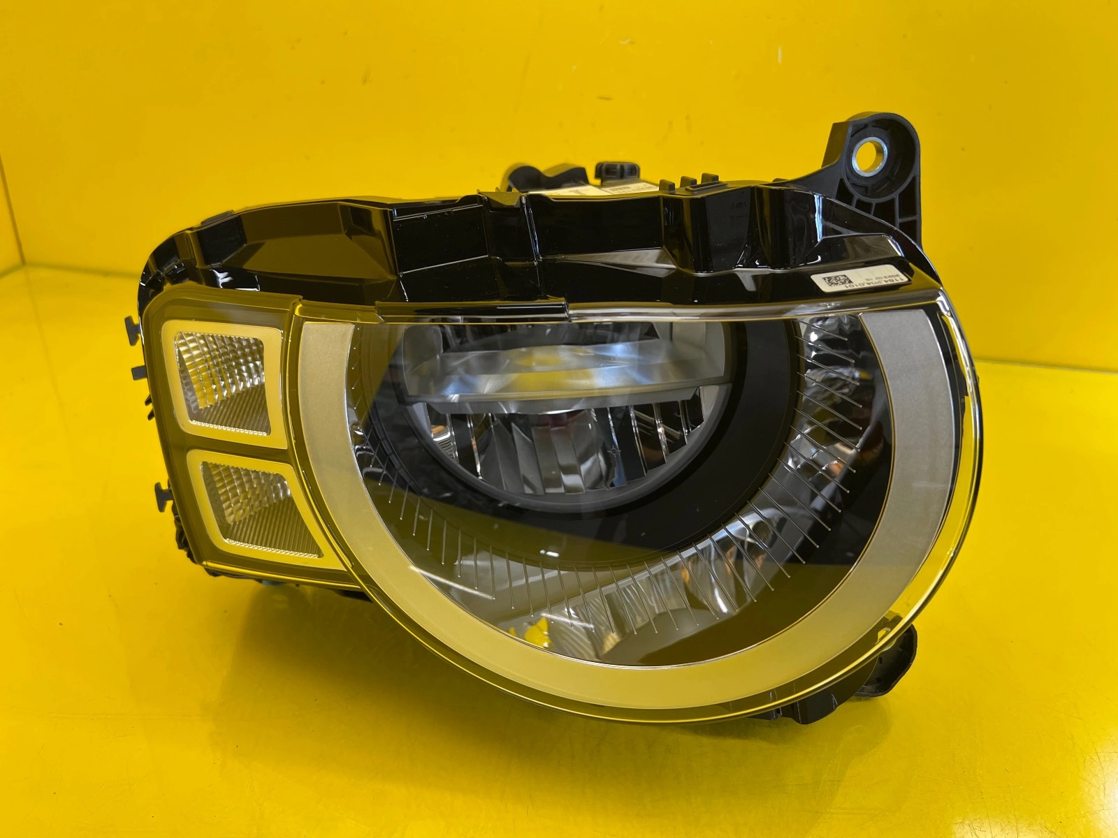 Far Dreapta Land Rover Defender 2 LED