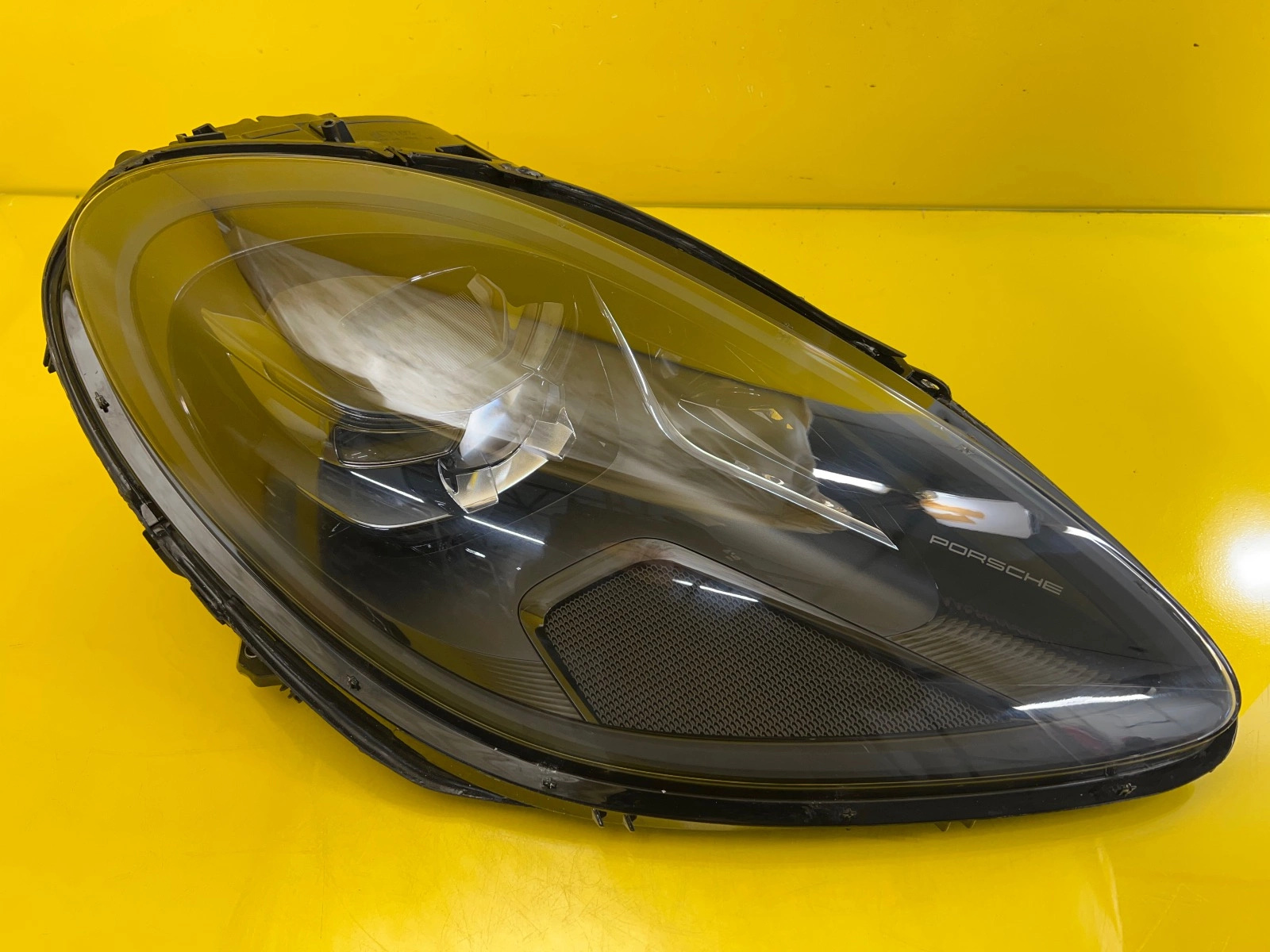 Far dreapta Full LED OEM 23886