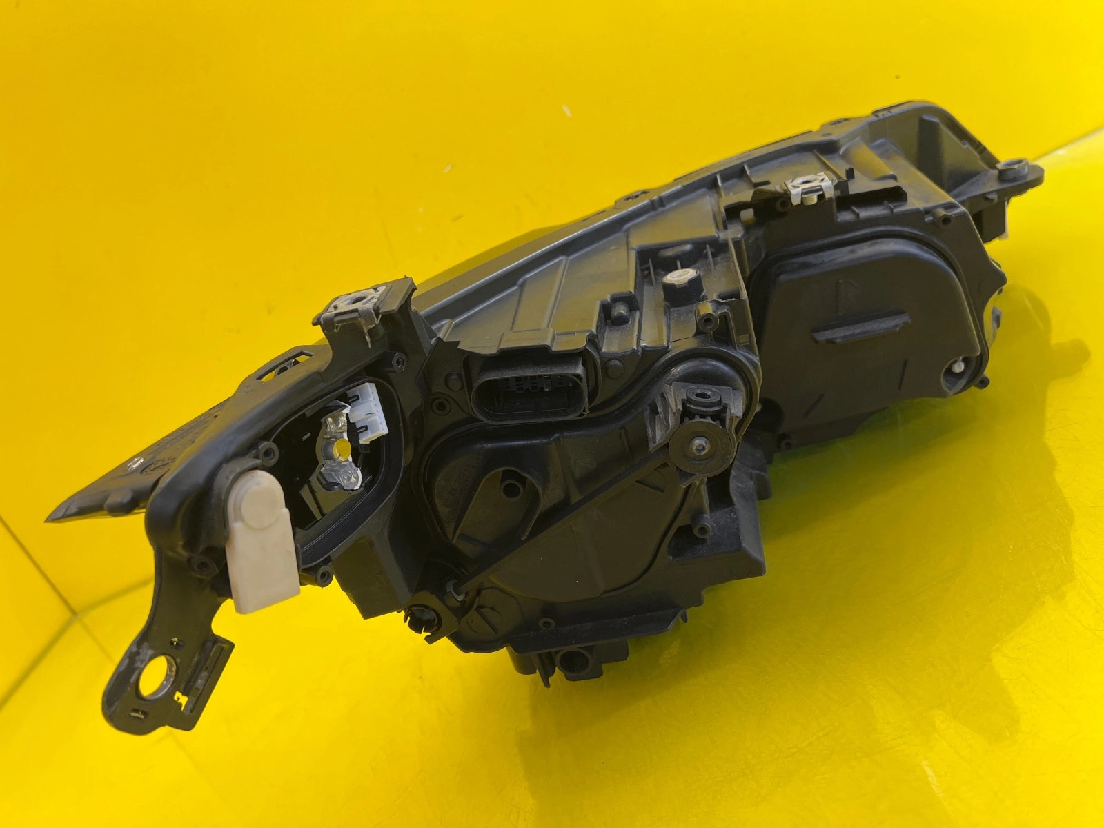 Far stânga Full LED 2019-2024 OEM 23935 - Image 4