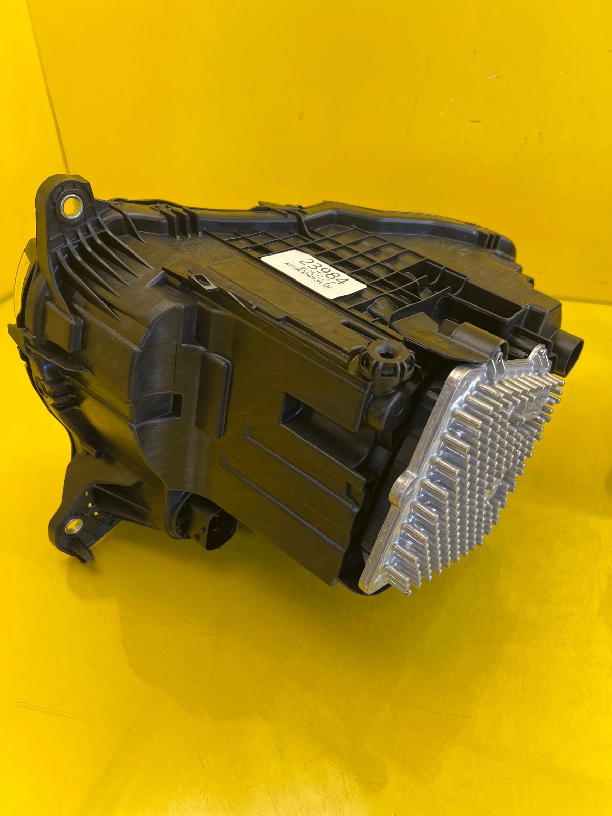 Far Land Rover Defender 2 L663 20 Full LED - Image 4