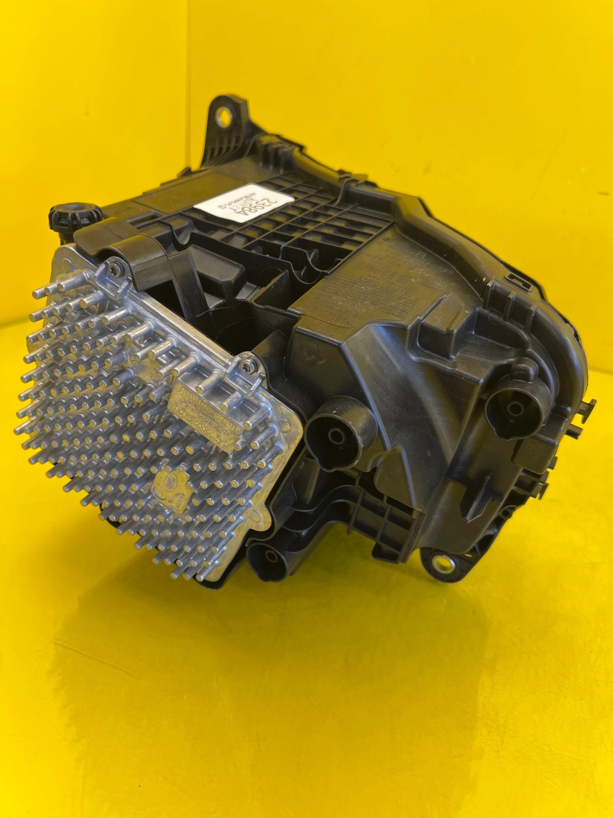 Far Land Rover Defender 2 L663 20 Full LED - Image 5