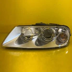 Far VW Touareg 1 7L6 02 Xenon