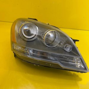 Far dreapta Bi-Xenon 2005-2008 OEM 24076