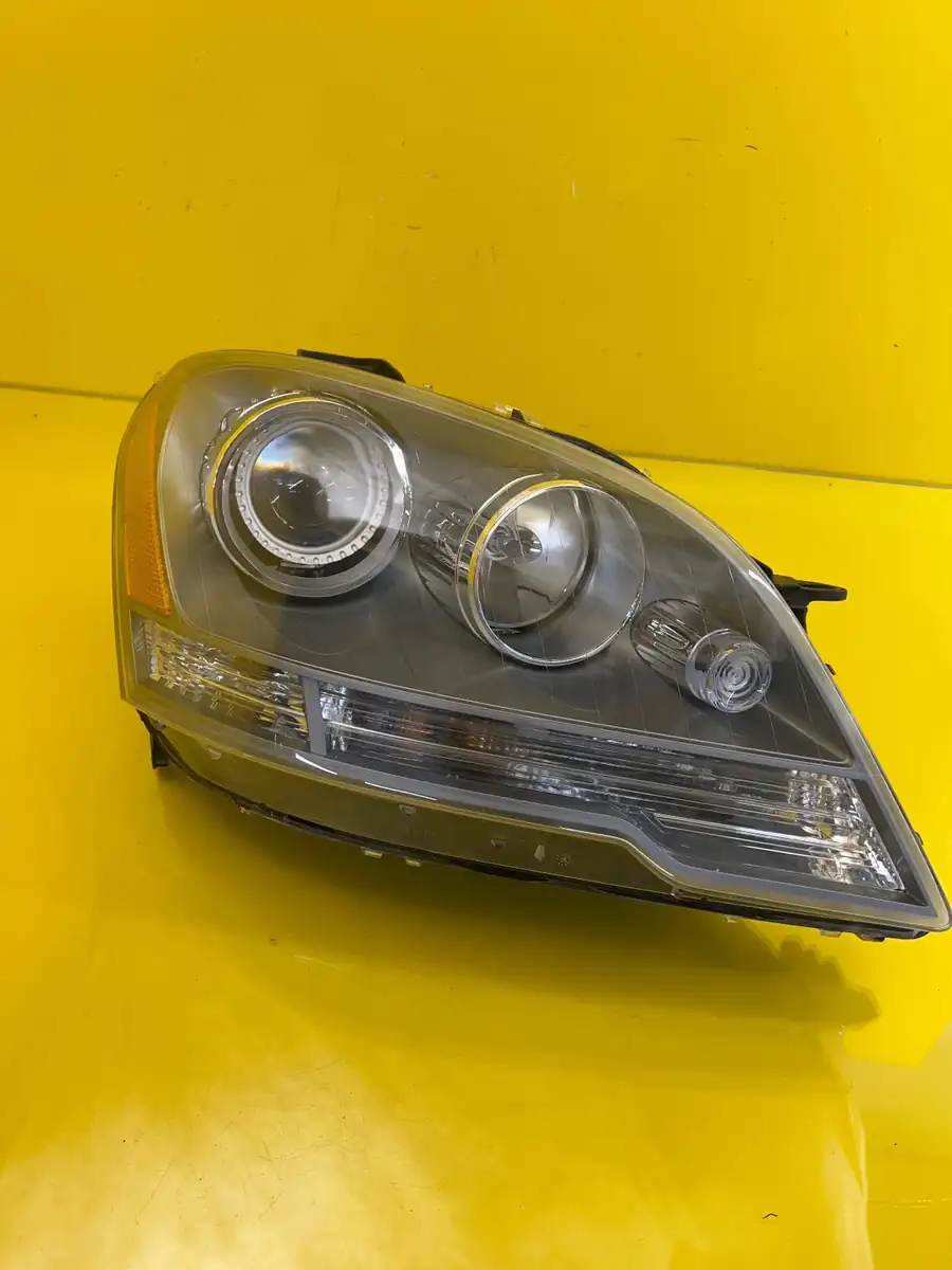 Far Dreapta Mercedes Ml W164 05 08 Bixenon