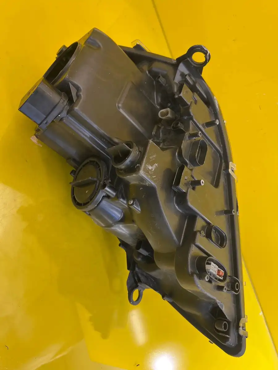 Far Dreapta Mercedes Ml W164 05 08 Bixenon
