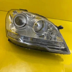 Far Dreapta Mercedes Ml W164 Lift Bixenon