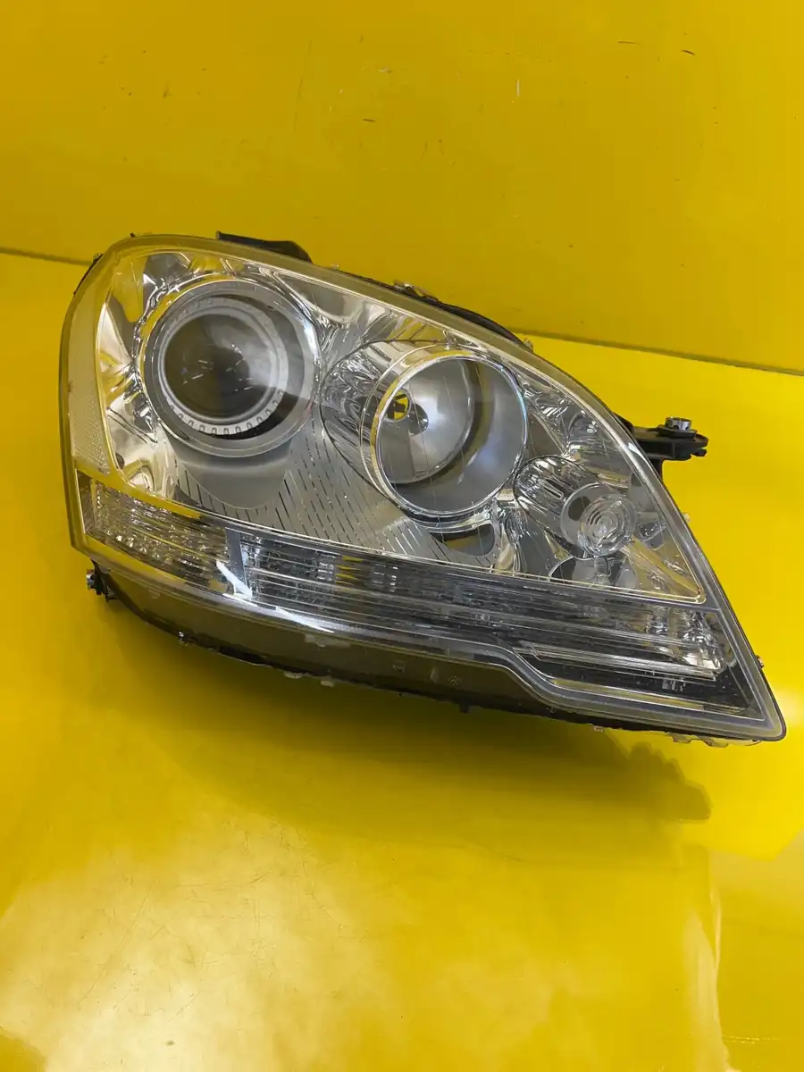 Far Dreapta Mercedes Ml W164 Lift Bixenon