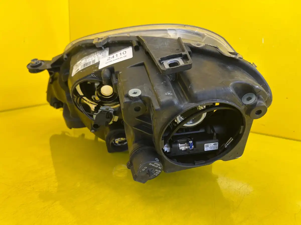Far Dreapta Mercedes Ml W164 Lift Bixenon