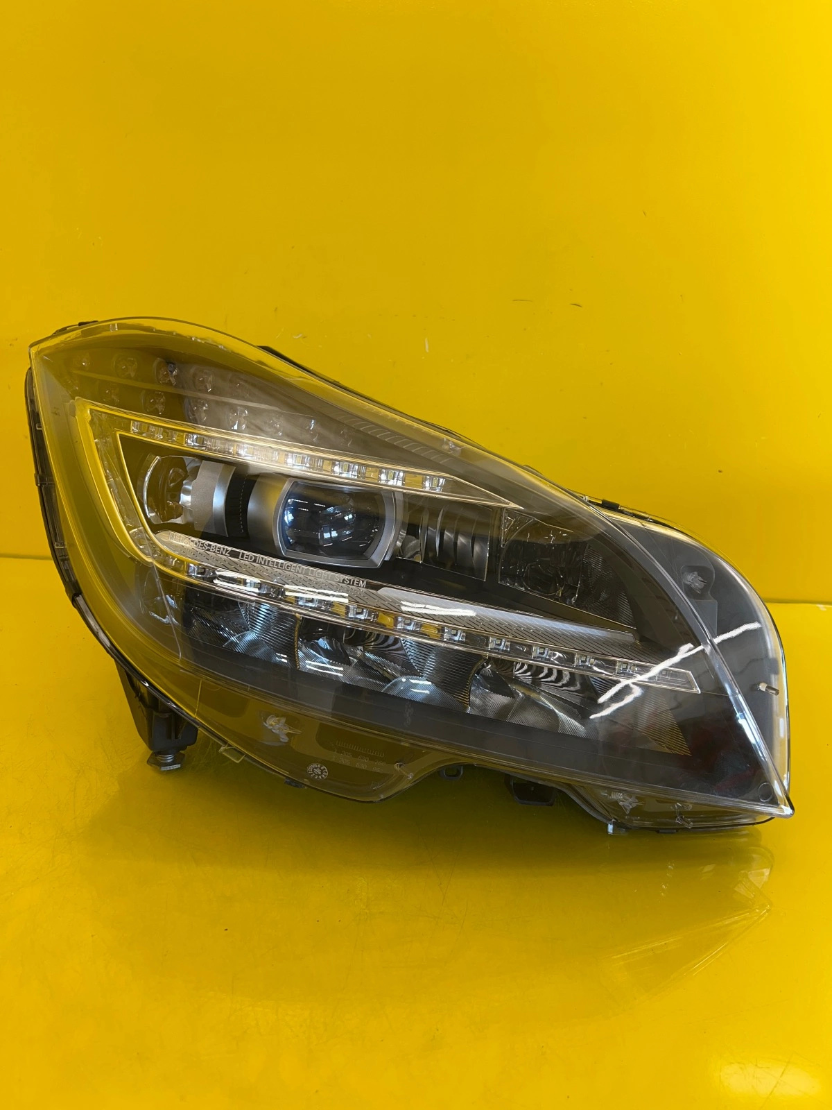 Far dreapta Full LED OEM 24134