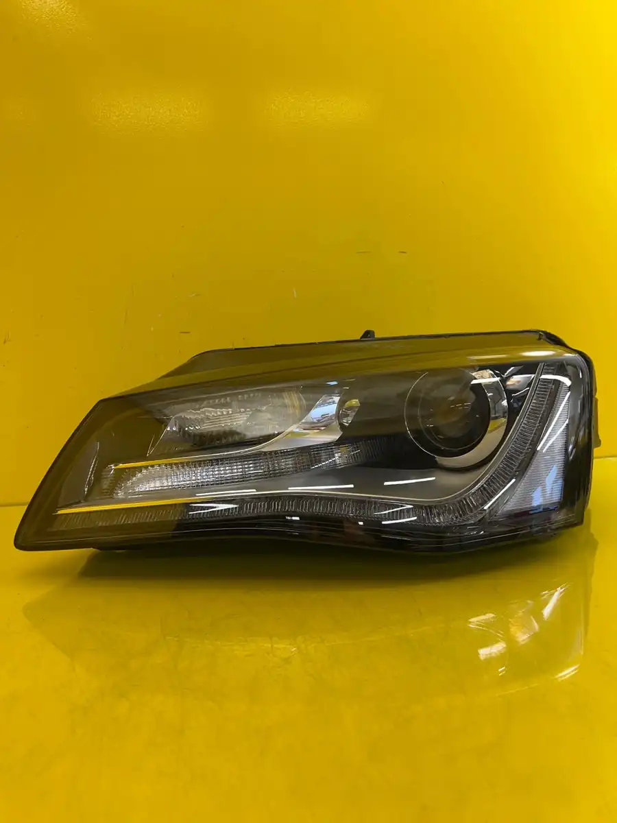 Far Audi A8 D4 09 13 Bixenon