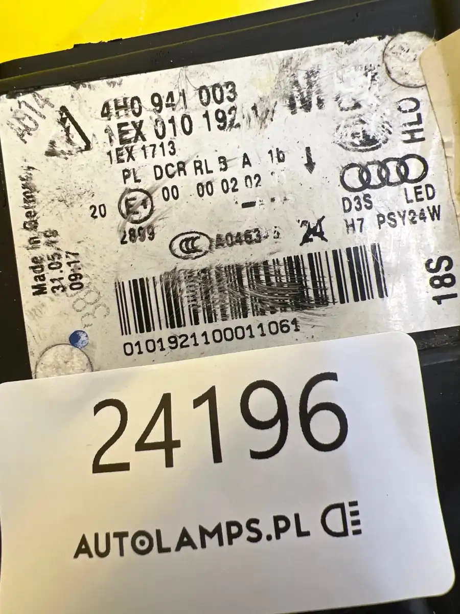 Far Audi A8 D4 09 13 Bixenon