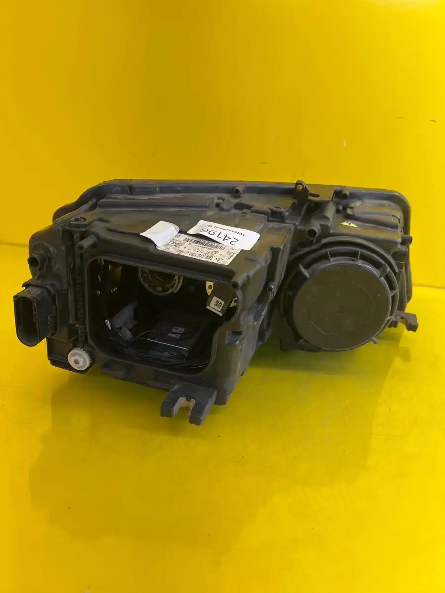 Far Audi A8 D4 09 13 Bixenon