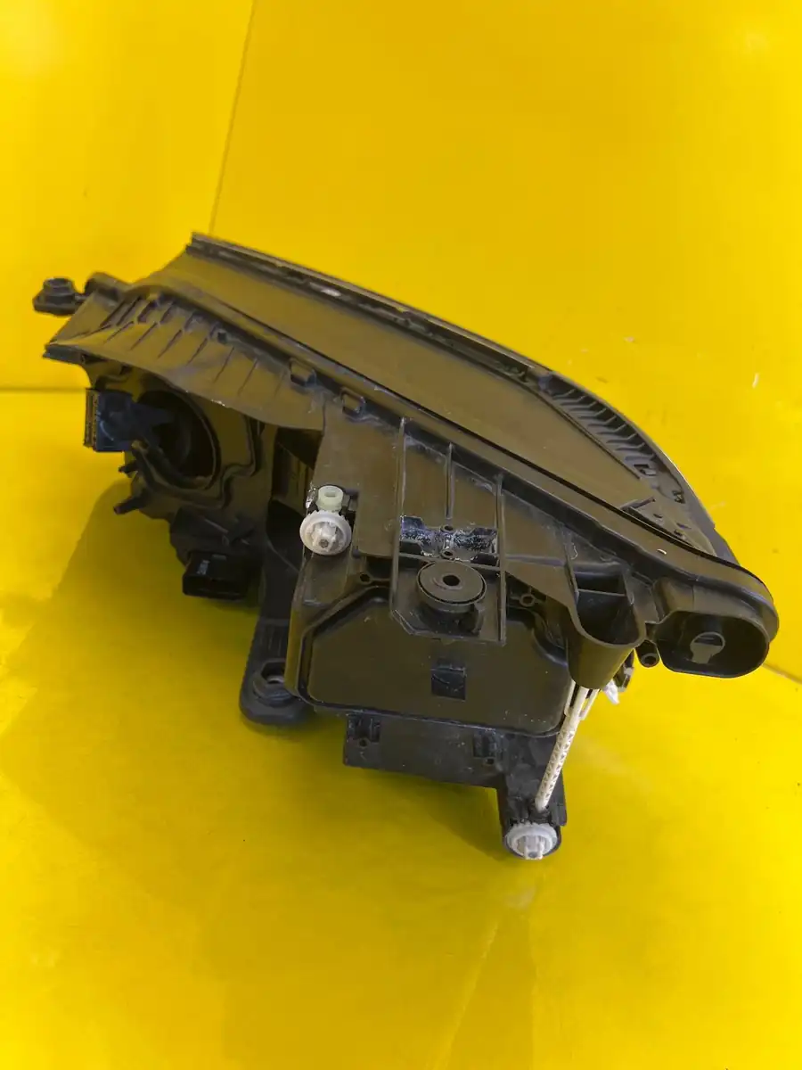 Far Dreapta VW Touareg 3 III 760 Full LED