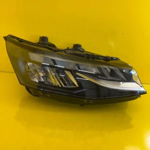 Far Dreapta VW T7 Multivan Full LED
