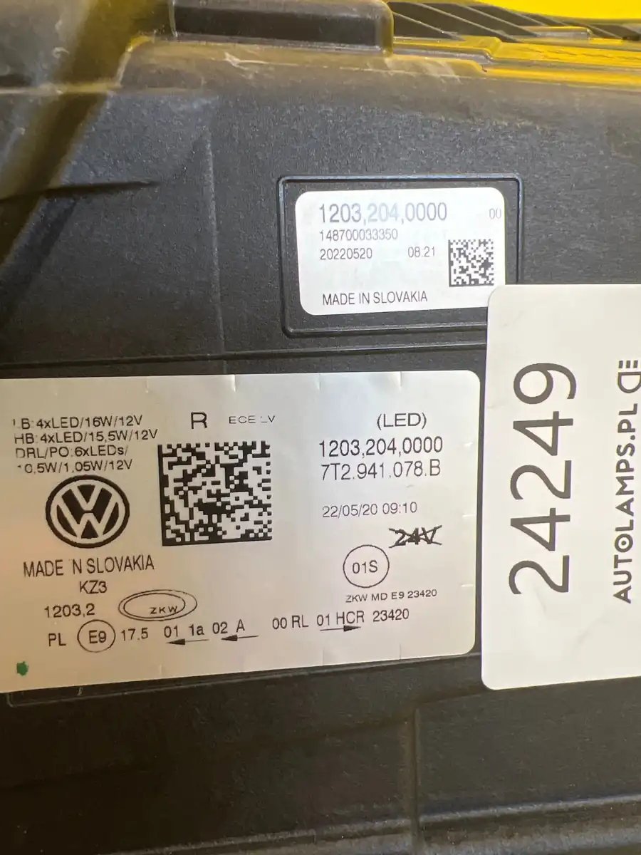 Far Dreapta VW T7 Multivan Full LED