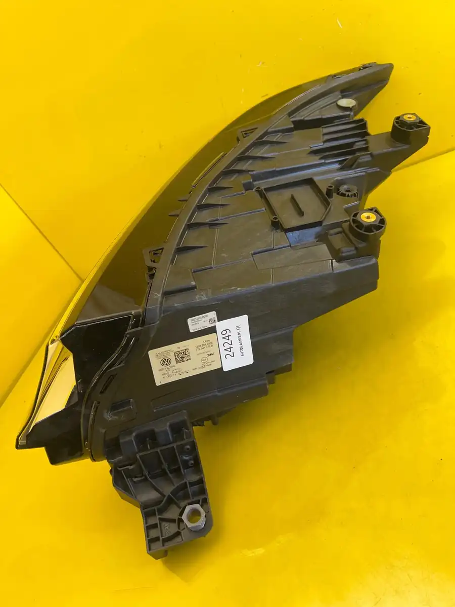 Far Dreapta VW T7 Multivan Full LED