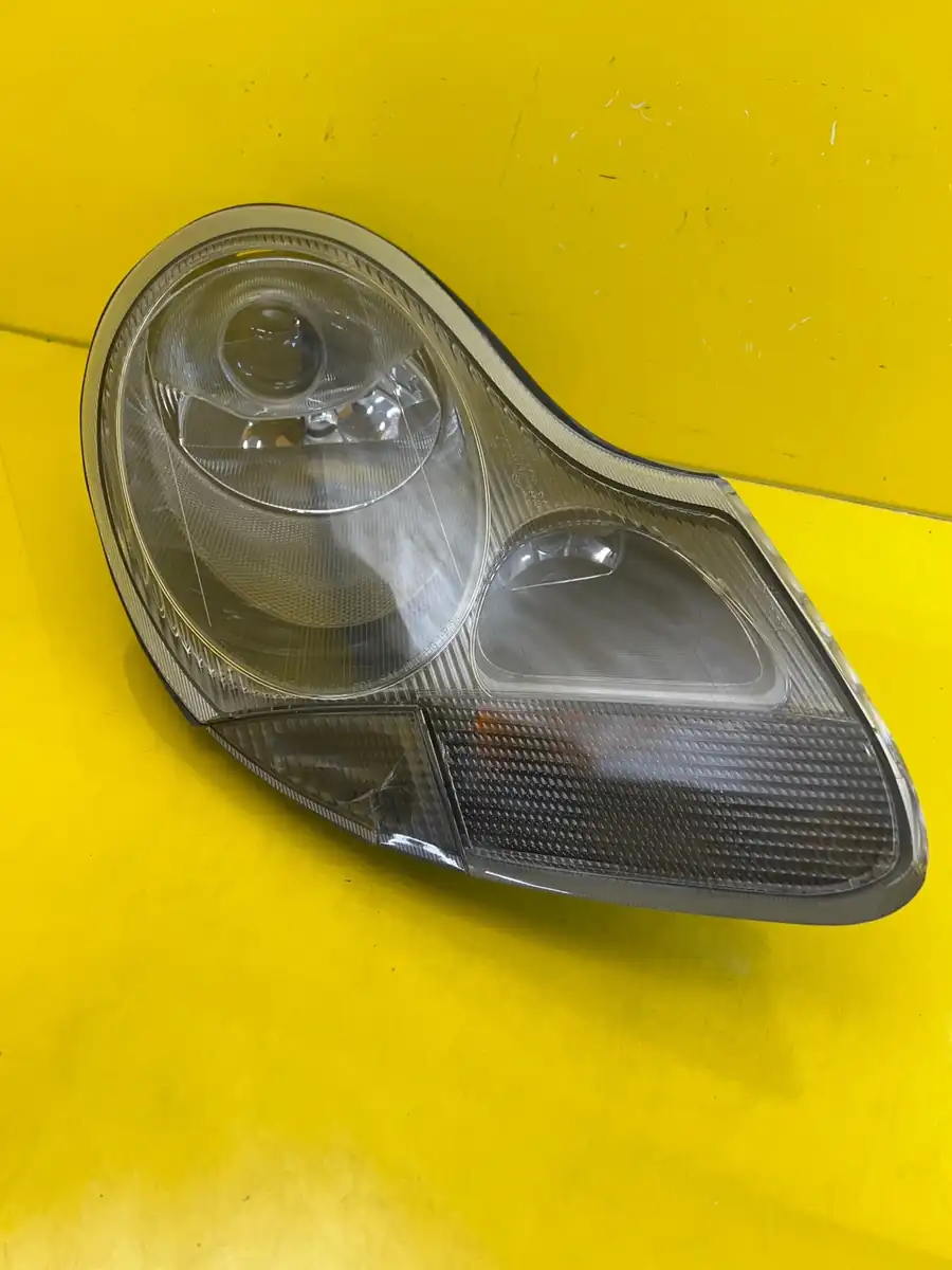 Far Dreapta Porsche 911 996 Boxster Xenon