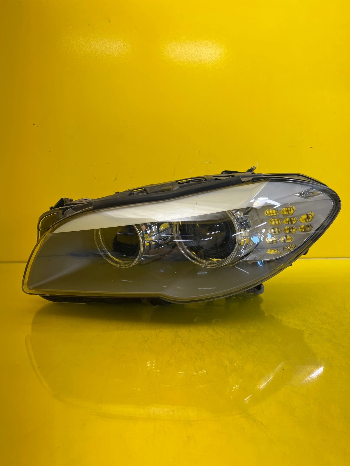 Far stânga Xenon BMW Seria 5 F10 OEM 7203245-18