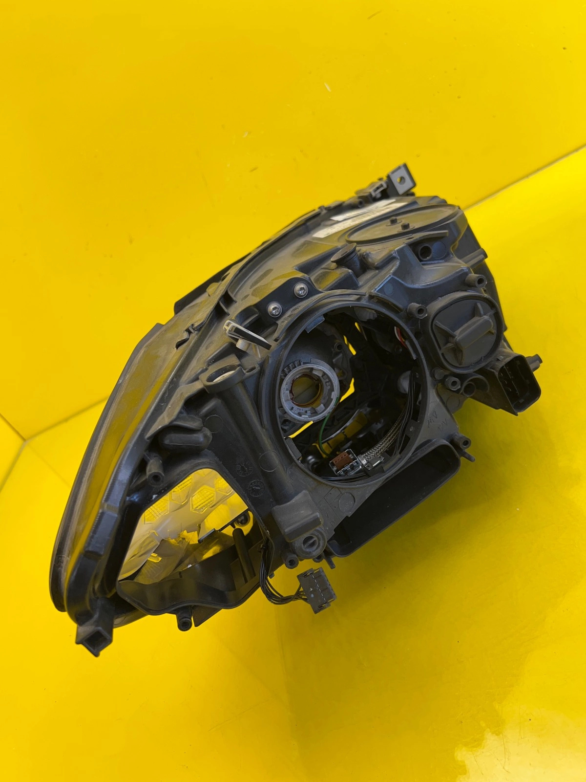 Far stânga Xenon BMW Seria 5 F10 OEM 7203245-18 - Image 4
