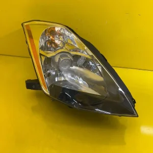 Far Dreapta Nissan 350Z Xenon