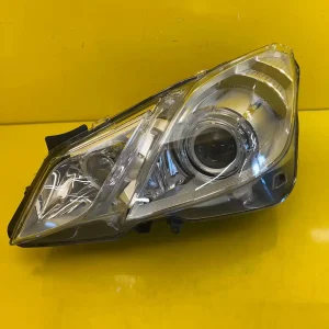 Far Mercedes E-Class W207 Bixenon