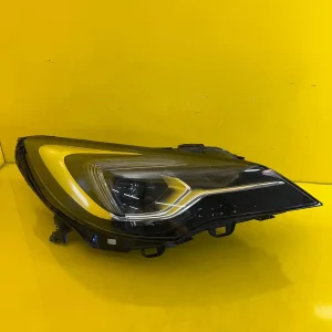 Far Dreapta Opel Astra K Full LED