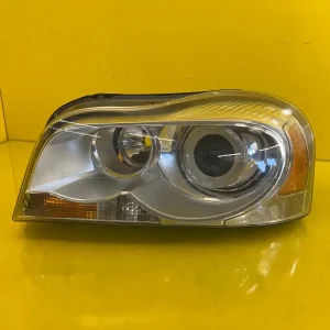 Far Stanga Volvo Xc90 Xenon