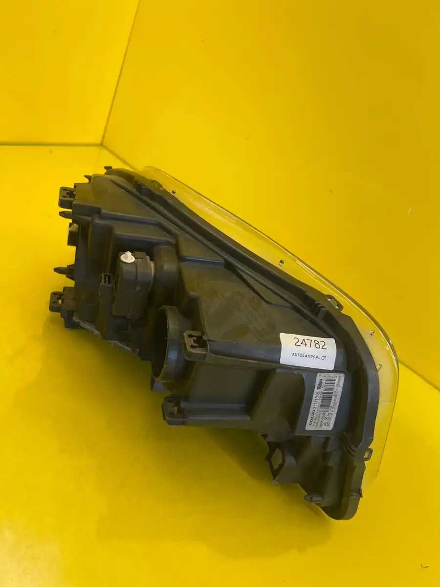 Far Stanga Volvo Xc90 Xenon