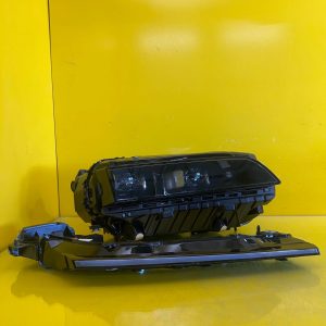 Far dreapta OEM 5A79534-01