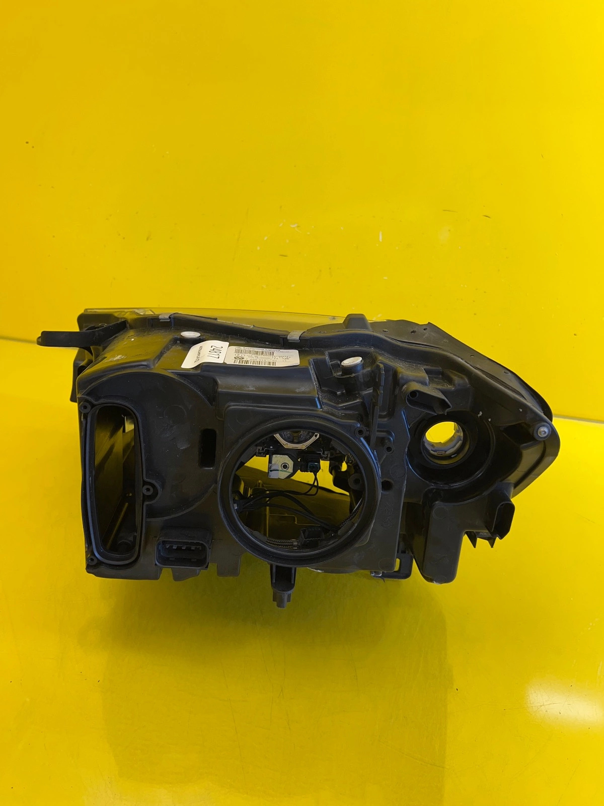 Far dreapta Bi-Xenon BMW X3 F25 OEM 7400018-04 - Image 3