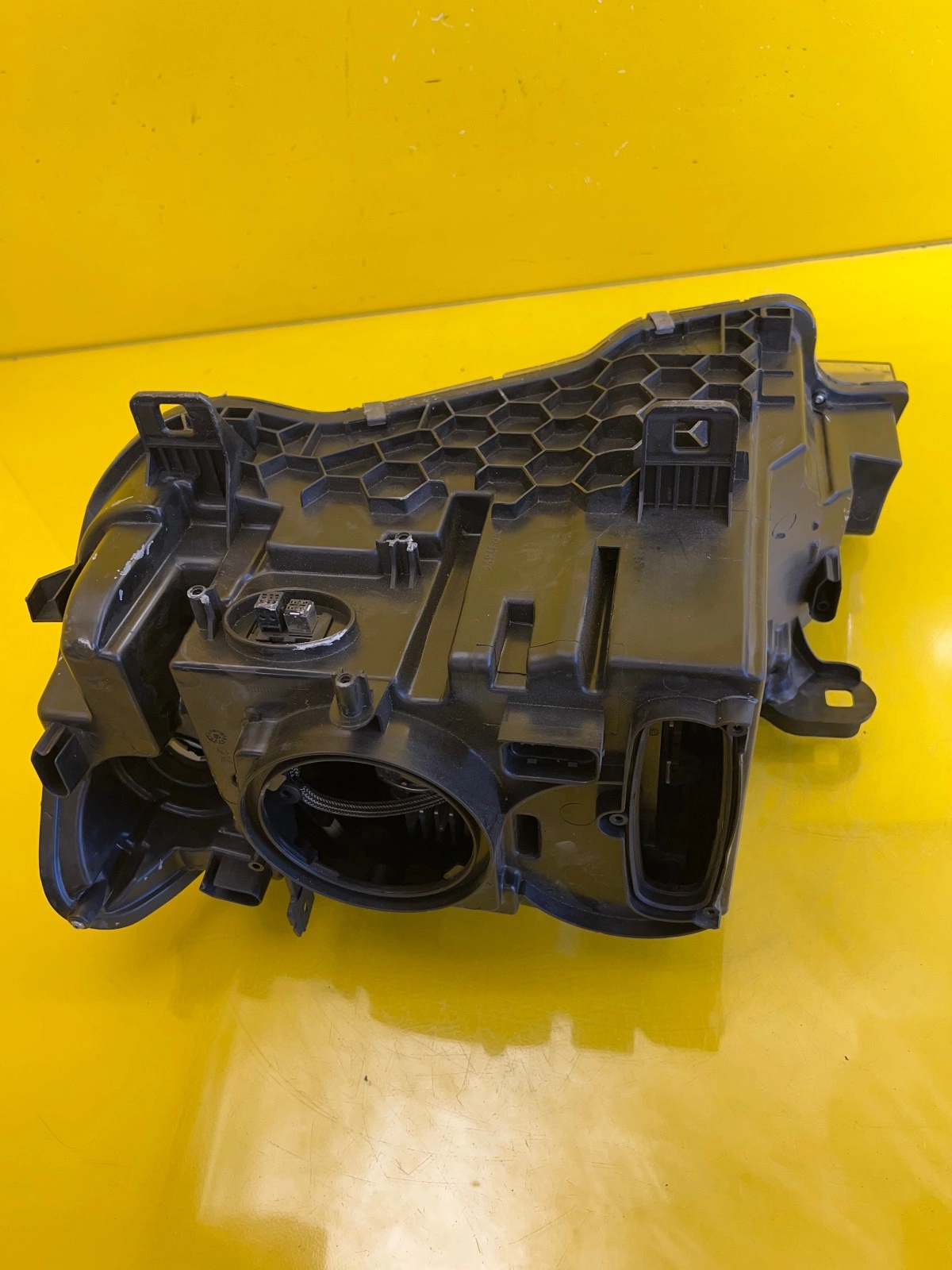 Far dreapta Bi-Xenon BMW X3 F25 OEM 7400018-04 - Image 5