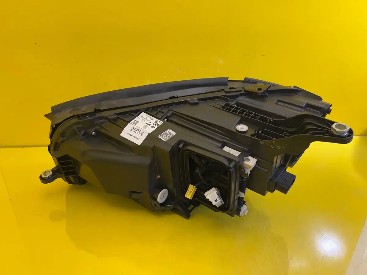 Far Dreapta Mercedes GLE W167 Multibeam LED
