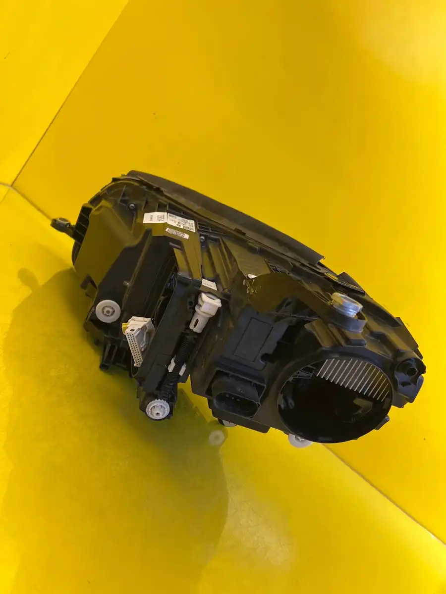 Far Dreapta Mercedes GLE W167 Multibeam LED