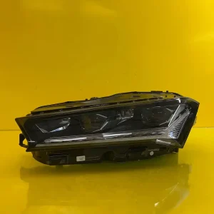 Far Skoda Superb IV 4 3P Full LED