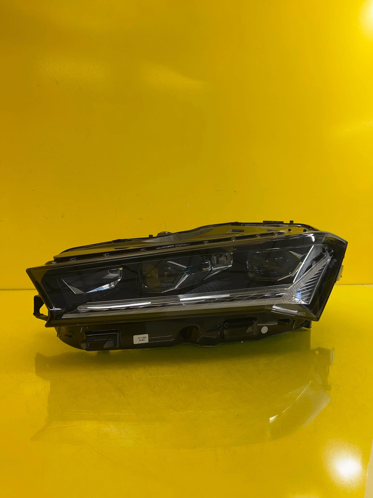 Far stânga Full LED OEM 25145