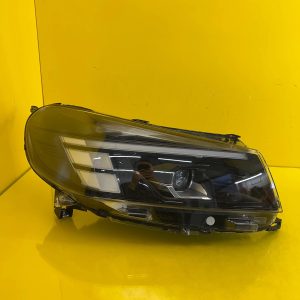 Far dreapta Full LED  Facelift OEM 25272