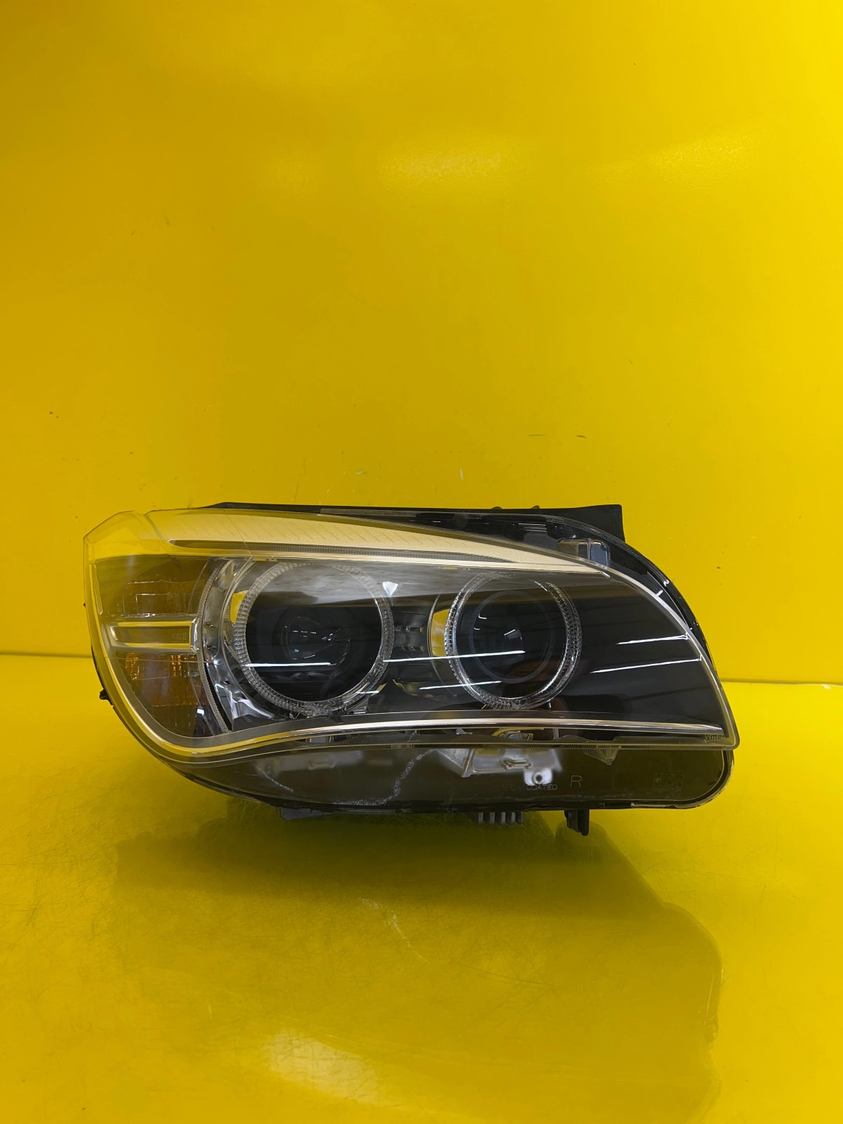 Far dreapta Xenon BMW X1 E84 Facelift 2012-2015 OEM 7290252-07