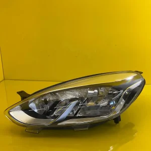 Far Stanga Ford Fiesta MK8 LED