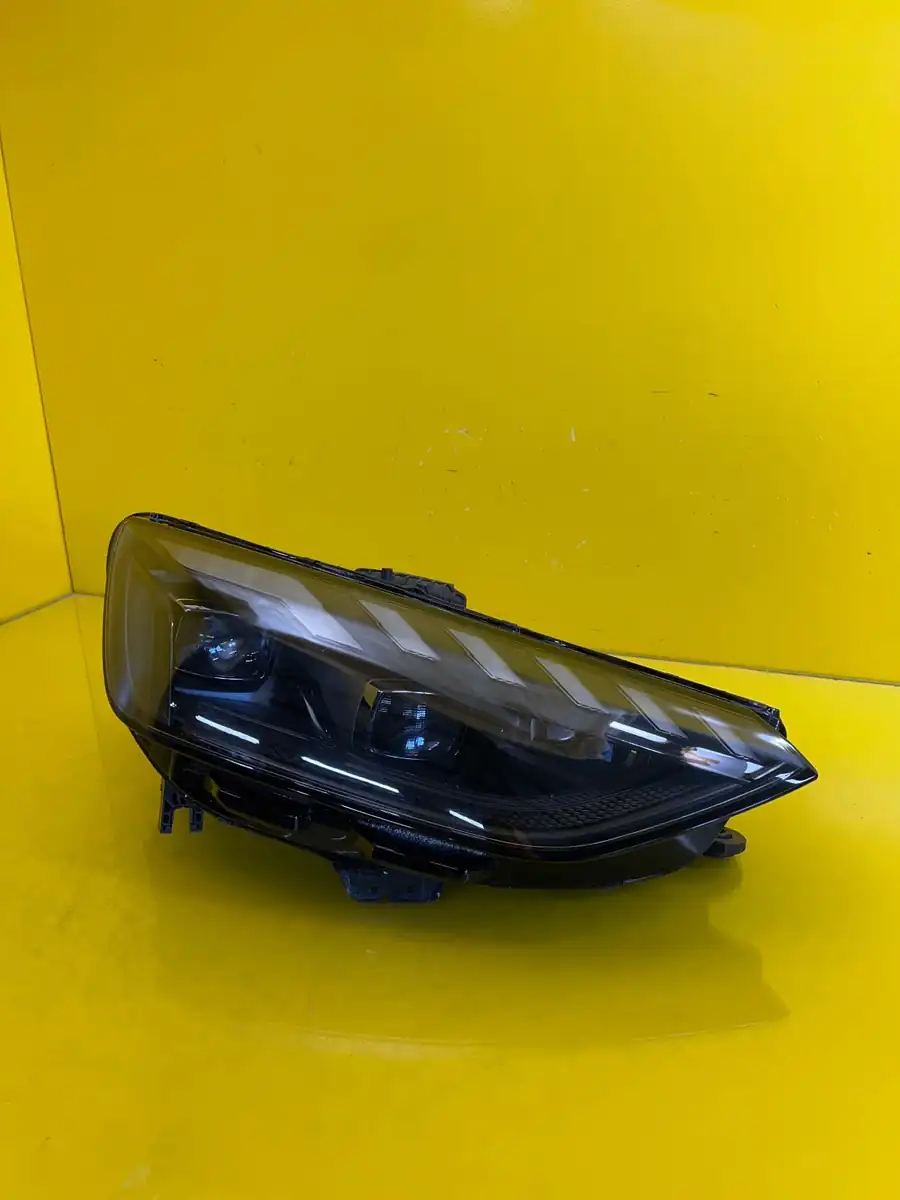 Far Dreapta Audi A4 RS4 8W0 Matrix LED